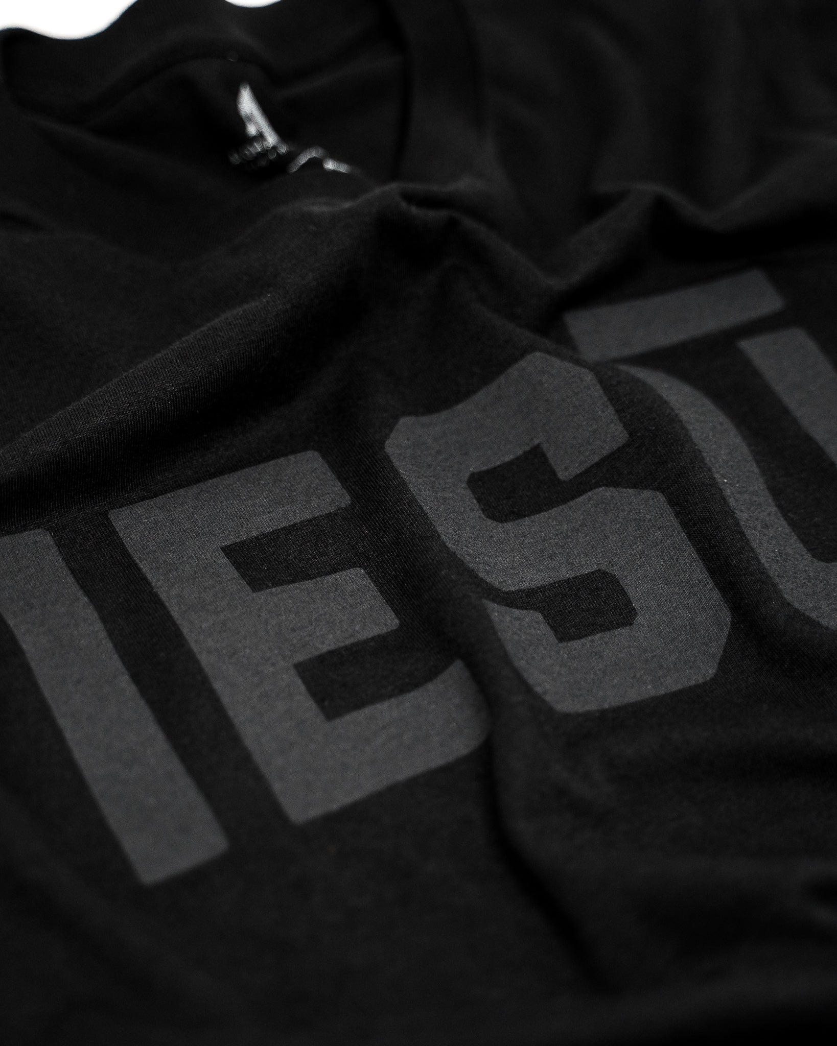 Iesu Jesus Tshirt Blackout